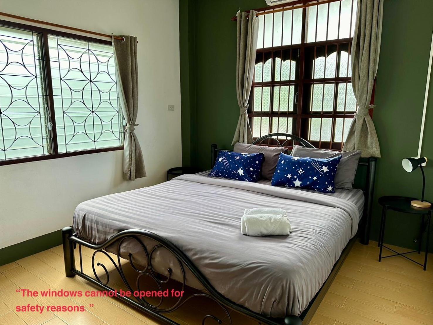 Niece Hostel Phuket - Sha Extra Plus Esterno foto
